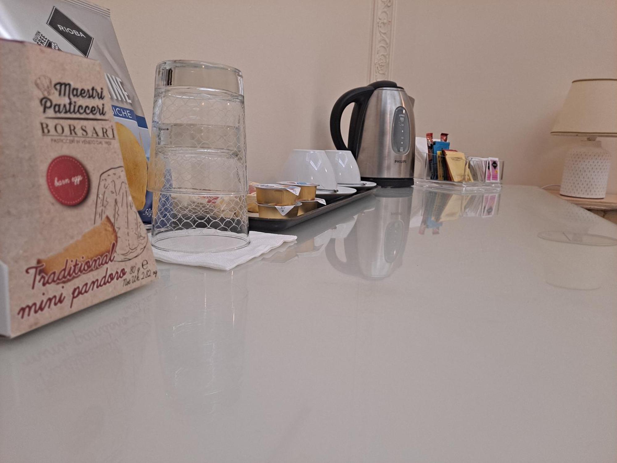 Suites Rome Extérieur photo